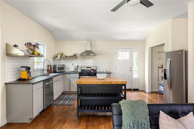 1568 Wellswood SE Drive, Atlanta, GA 30315