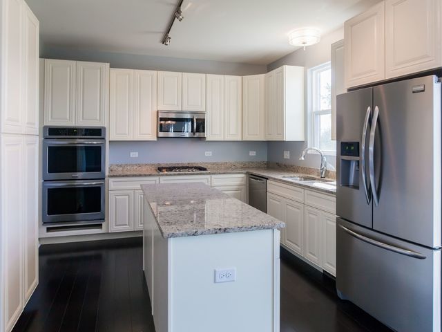 20137 Preston Lane, Lynwood, IL 60411