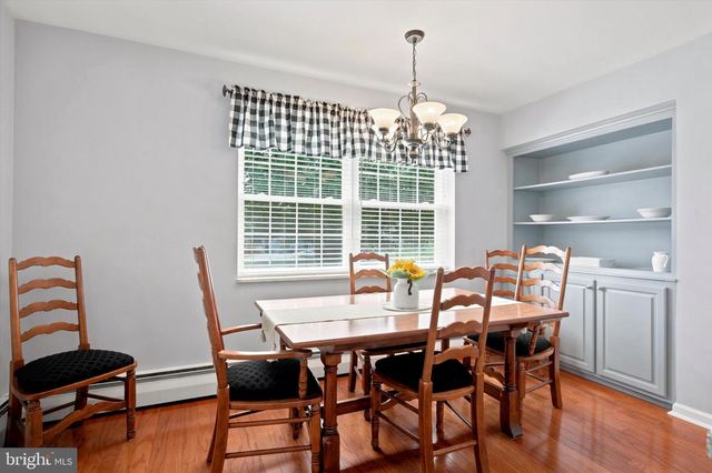 276 ELLIS RD, Havertown, PA 19083