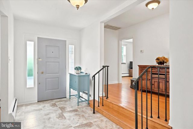 276 ELLIS RD, Havertown, PA 19083