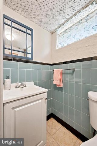 276 ELLIS RD, Havertown, PA 19083