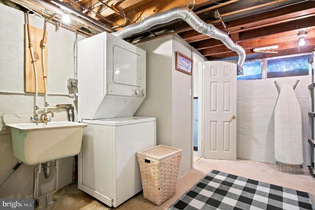 276 ELLIS RD, Havertown, PA 19083
