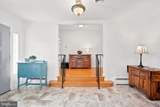 276 ELLIS RD, Havertown, PA 19083