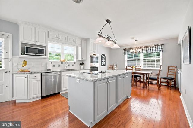 276 ELLIS RD, Havertown, PA 19083