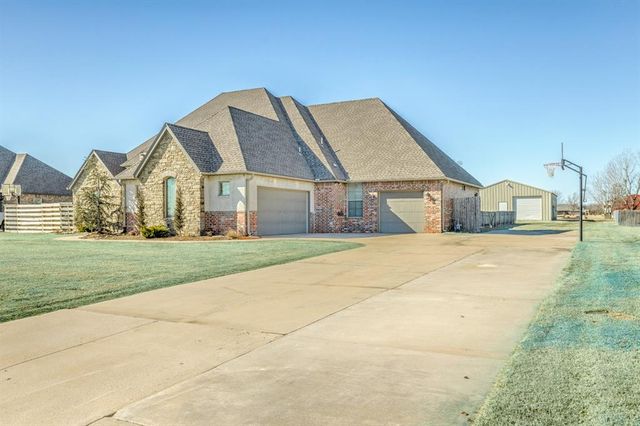 221 Stephany Drive, Piedmont, OK 73078