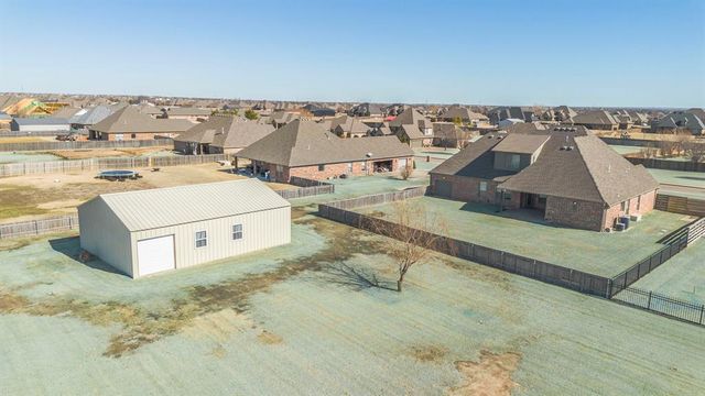 221 Stephany Drive, Piedmont, OK 73078