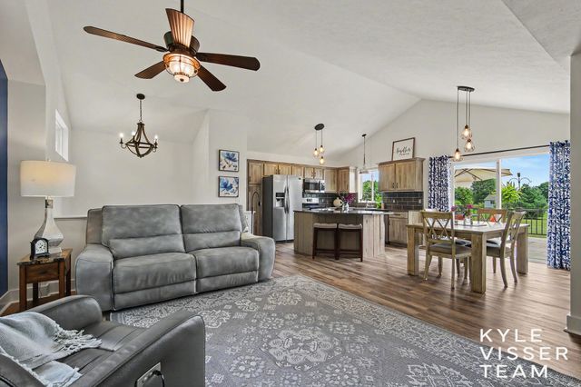 1156 Cumberland Avenue Se, Vergennes Twp, MI 49331