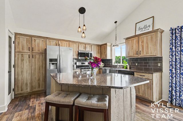 1156 Cumberland Avenue Se, Vergennes Twp, MI 49331