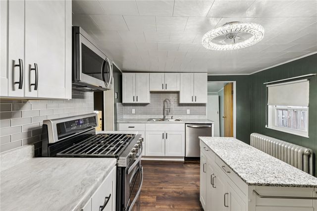 420 Market St, Belle Vernon, PA 15012