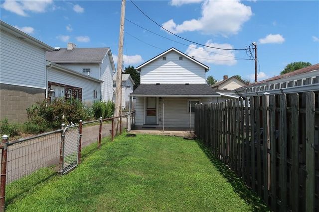 420 Market St, Belle Vernon, PA 15012