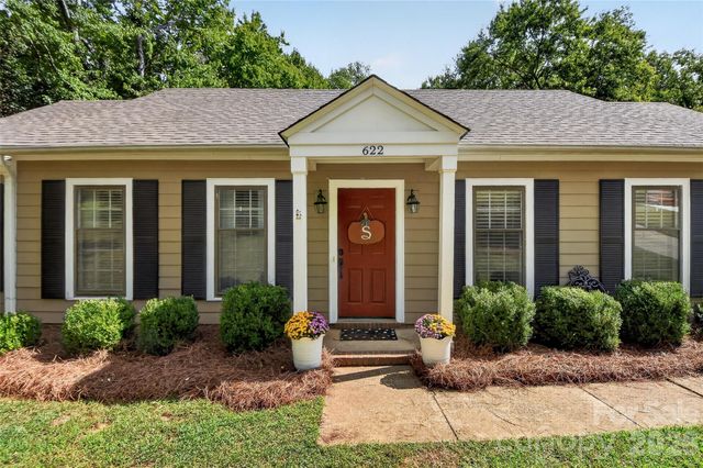 622 Silversmith Lane, Charlotte, NC 28270