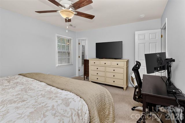 622 Silversmith Lane, Charlotte, NC 28270