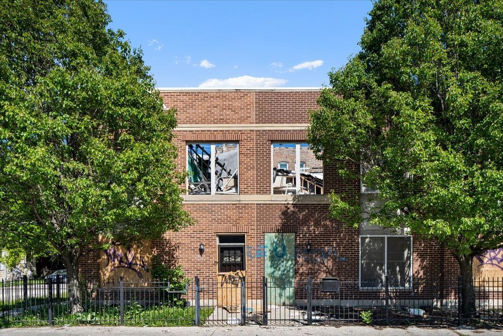 3149 W Lexington Street 1, Chicago, IL 60612