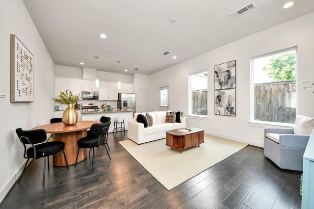 9448 Kerrwood Lane, Houston, TX 77080