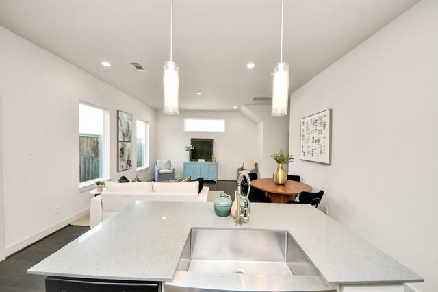 9448 Kerrwood Lane, Houston, TX 77080