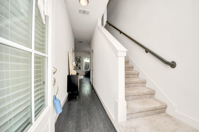 9448 Kerrwood Lane, Houston, TX 77080