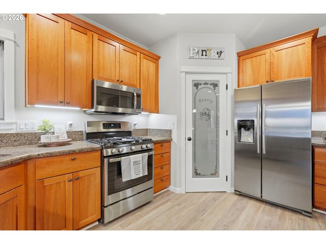 346 Sw MT MAZAMA St, Mc Minnville, OR 97128