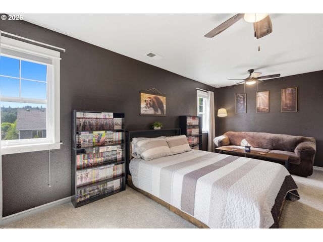 346 Sw MT MAZAMA St, Mc Minnville, OR 97128