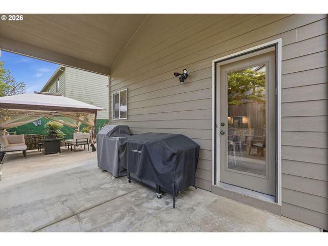 346 Sw MT MAZAMA St, Mc Minnville, OR 97128