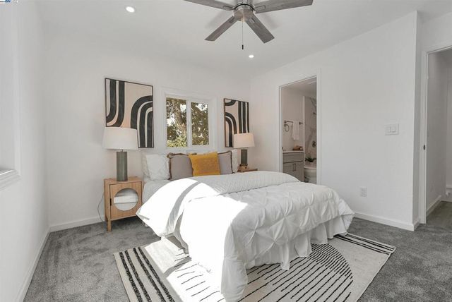 9431 Thermal St, Oakland, CA 94605
