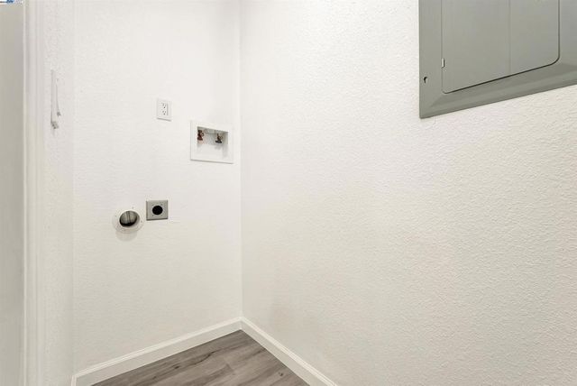 9431 Thermal St, Oakland, CA 94605