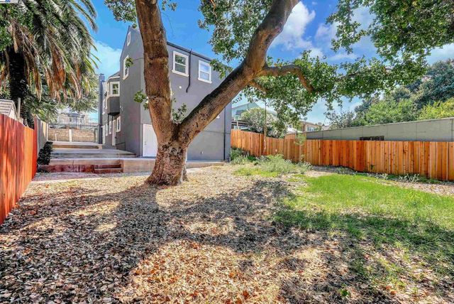 9431 Thermal St, Oakland, CA 94605