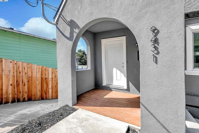 9431 Thermal St, Oakland, CA 94605