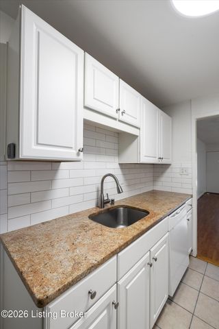 1040 Cherokee Rd E4, Louisville, KY 40204