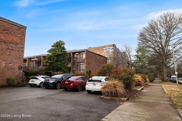 1040 Cherokee Rd E4, Louisville, KY 40204