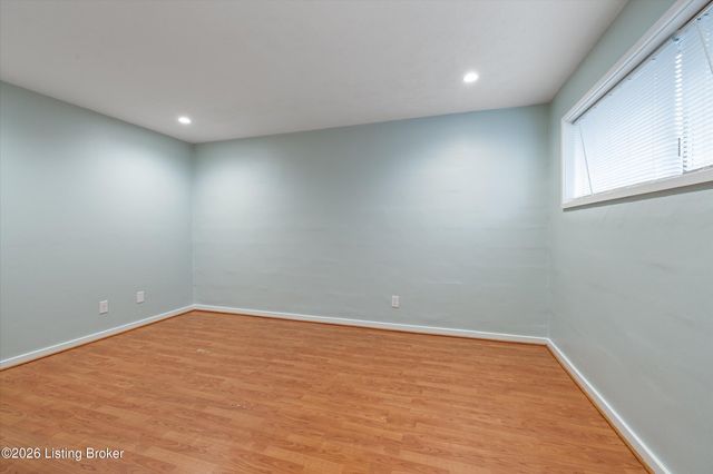 1040 Cherokee Rd E4, Louisville, KY 40204