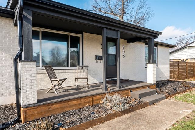 908 9th Street, Rogers, AR 72756