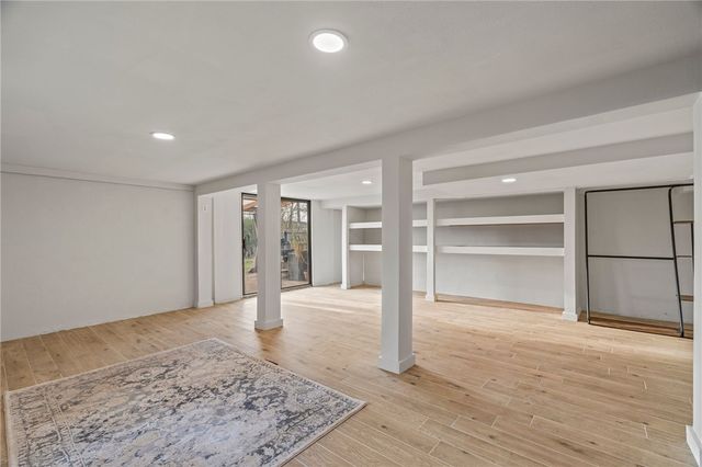 908 9th Street, Rogers, AR 72756