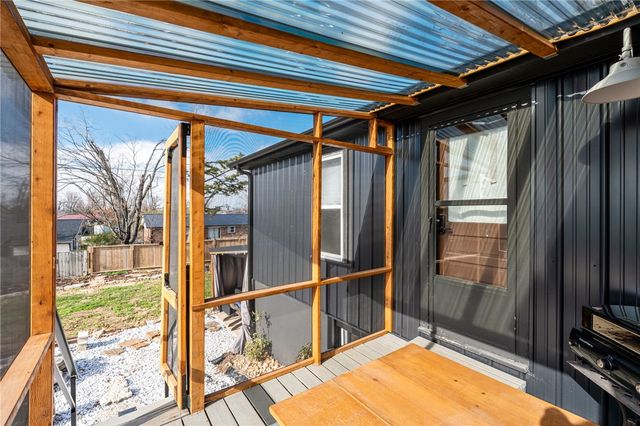 908 9th Street, Rogers, AR 72756