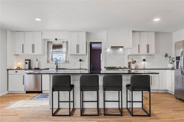 908 9th Street, Rogers, AR 72756