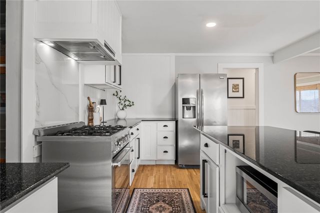 908 9th Street, Rogers, AR 72756