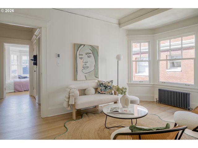 2083 Nw JOHNSON St 54, Portland, OR 97209