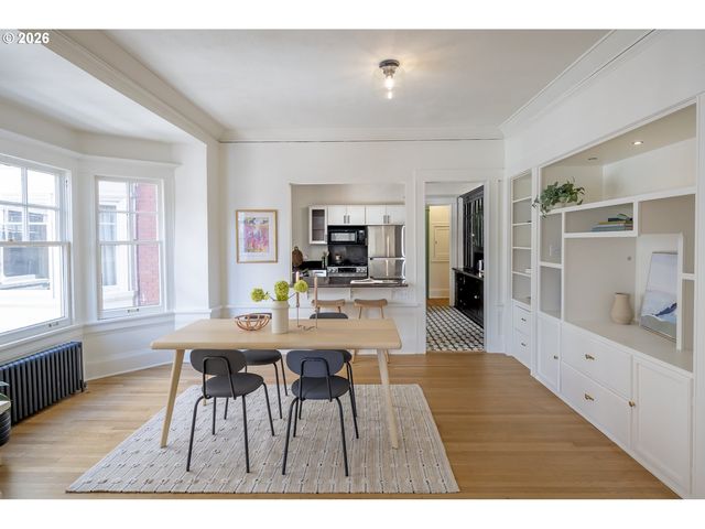 2083 Nw JOHNSON St 54, Portland, OR 97209