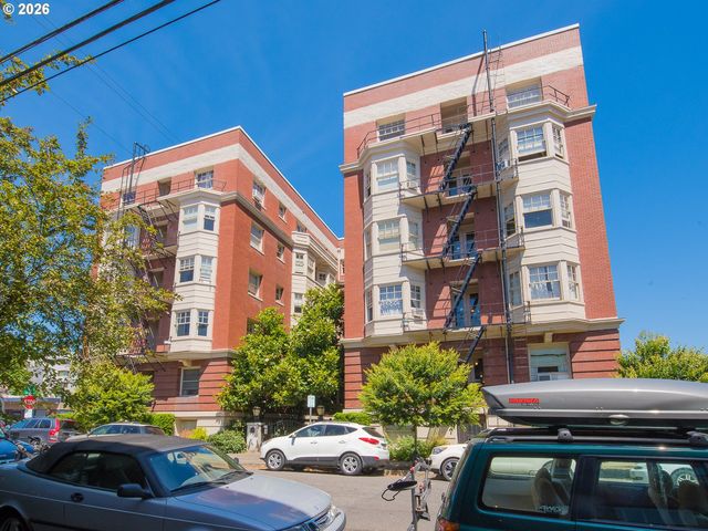 2083 Nw JOHNSON St 54, Portland, OR 97209