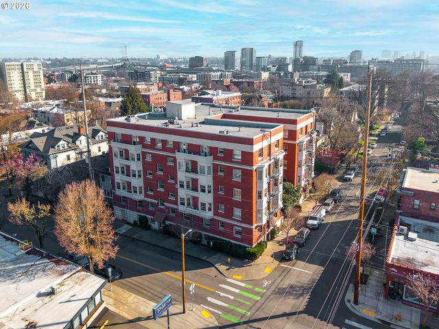 2083 Nw JOHNSON St 54, Portland, OR 97209