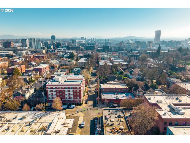 2083 Nw JOHNSON St 54, Portland, OR 97209