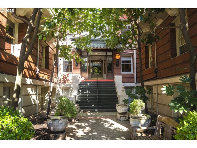 2083 Nw JOHNSON St 54, Portland, OR 97209