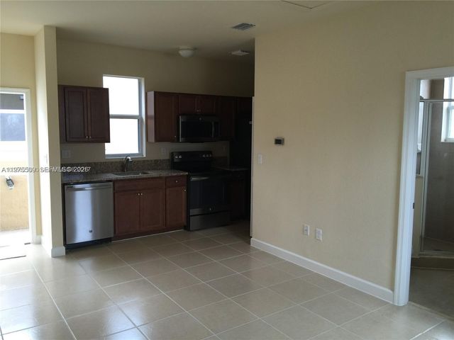 17103 SW 96th Street Studio, Miami, FL 33196