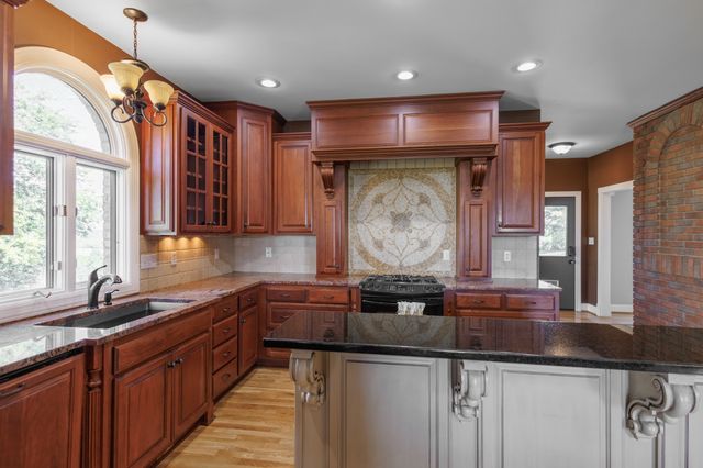 314 Fairview Rd, Dickson, TN 37055