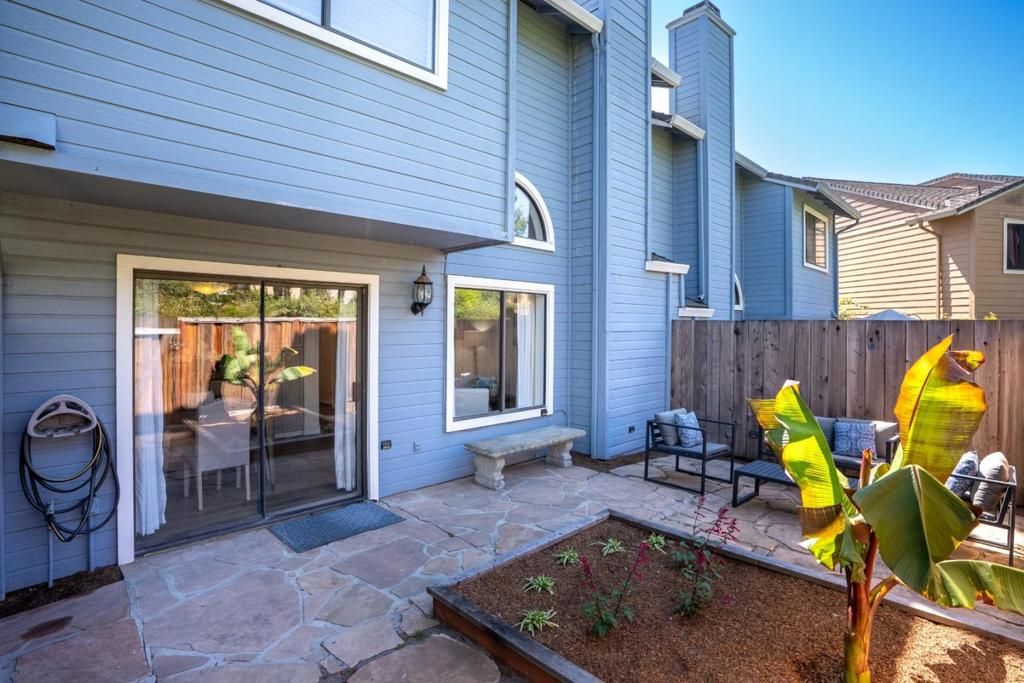 Image 33 of property listing at 37 Winding Way, Watsonville, CA 95076
