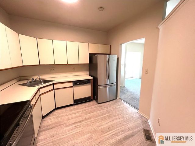 1 Melborn Drive 1C, Monroe, NJ 08831