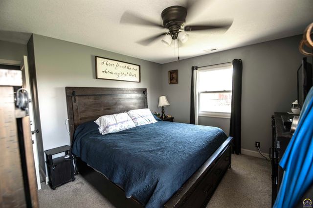3641 NE Kincaid RD, Topeka, KS 66617