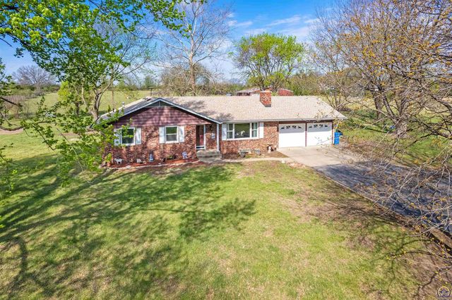 3641 NE Kincaid RD, Topeka, KS 66617