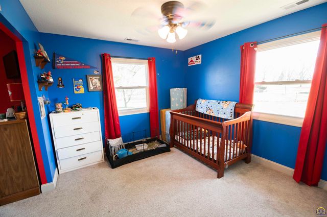 3641 NE Kincaid RD, Topeka, KS 66617