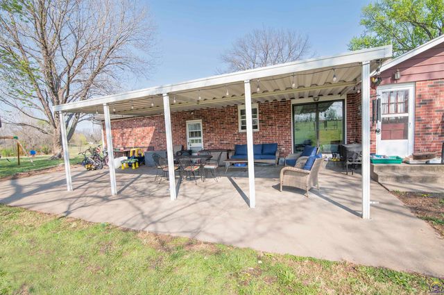 3641 NE Kincaid RD, Topeka, KS 66617