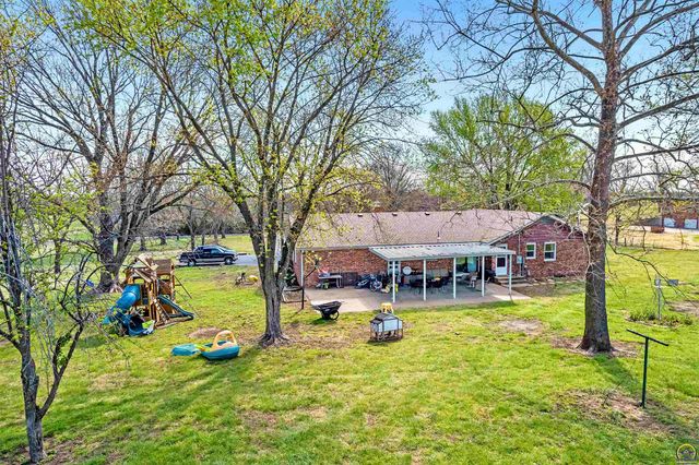 3641 NE Kincaid RD, Topeka, KS 66617